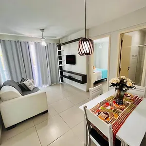 Praticidade E Aconchego: Apto. A 7min Da Apartamento